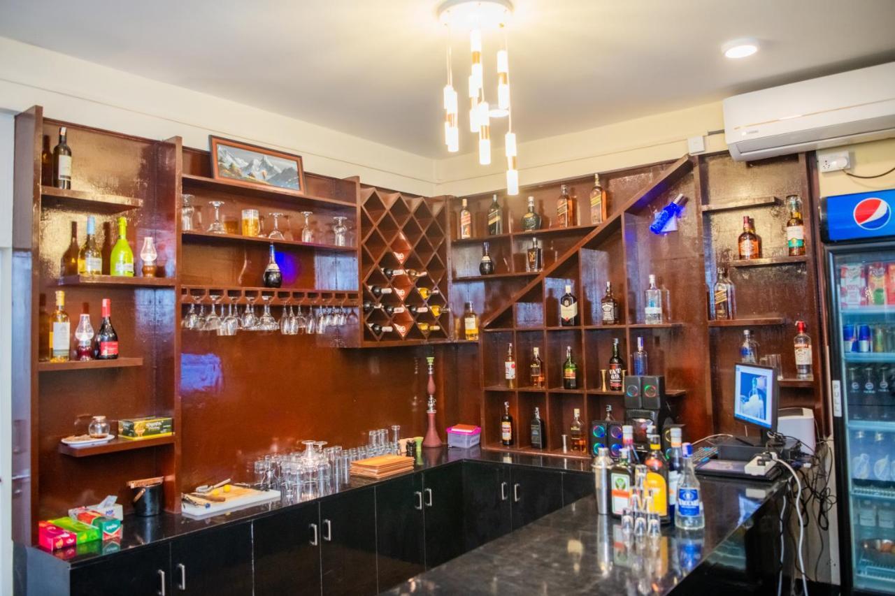 Quick 20 Riverside Hotel Amlekhganj Bagian luar foto